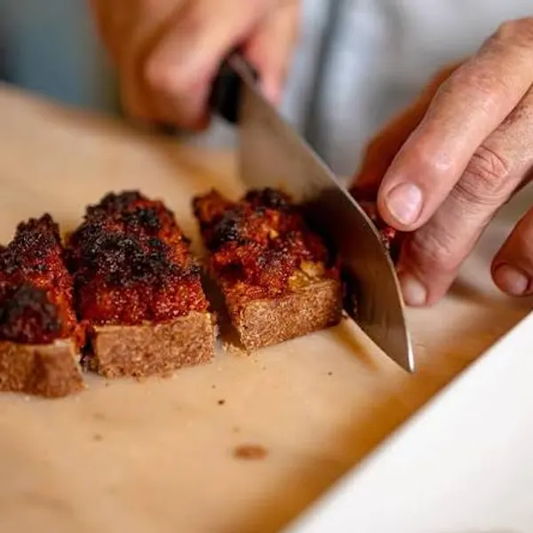 Pa amb oli tradicional mallorquin con sobrasada artesanal y queso